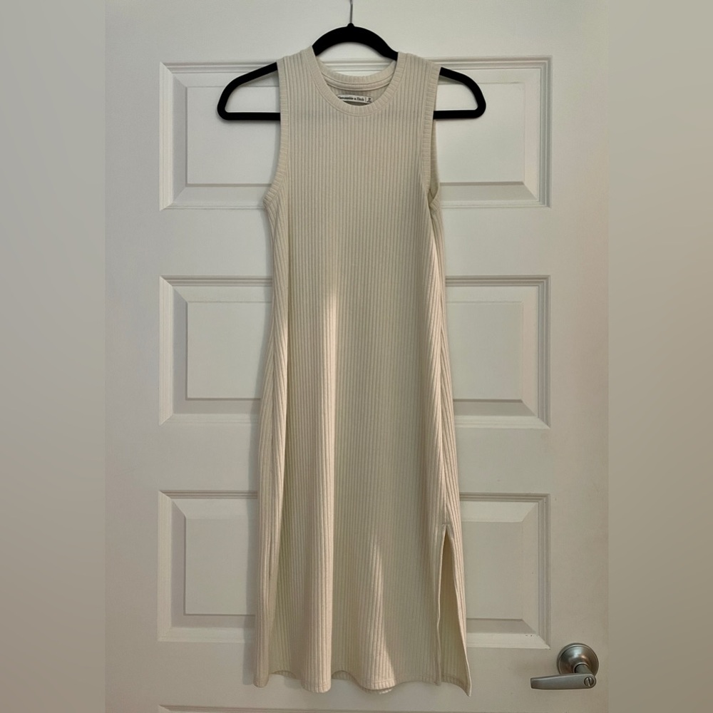 Abercrombie knit dress in ivory